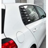Sportliche Tuning-Gitter für die hinteren Seitenfenster für den VW Golf 6 2009-2014.