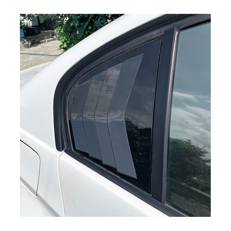 Sportliche Tuning-Gitter für die hinteren Seitenscheiben von BMW 3 G20 2019-2023.