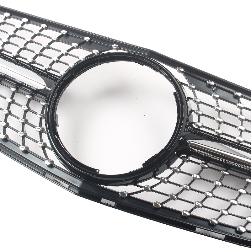 Vordere Tuning-Gitter für Mercedes C W204 Diamond.