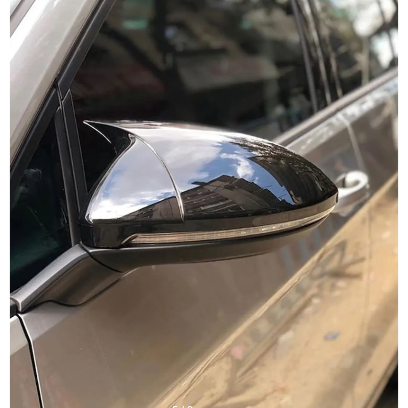 Tuning Batman-Spiegelkappen für Volkswagen Golf 7.